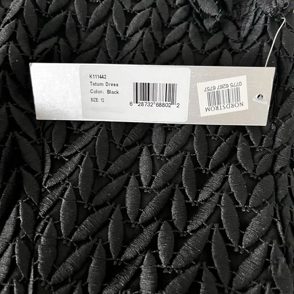 NWT Kay Unger Tatum Black Floral Overlay Lace Midi Dress Flounce Hem Size 12 NWT Kay Unger Tatum Black Floral Overlay Lace Midi Dress Flounce Hem Size 12